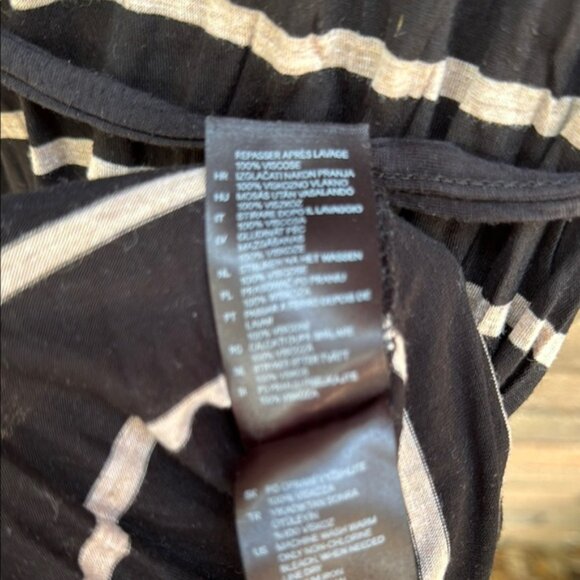 H&M Black and White Fitted 3/4 Sleeve Tunic Size XS - Picture 7 of 7